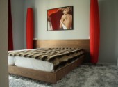Bett Nussbaum